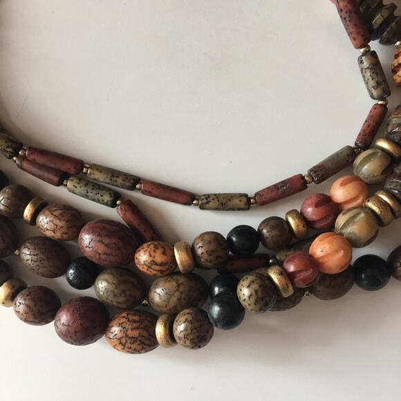 Gorgeous forrest tones multi-strand statement necklace - Picture 2 of 7